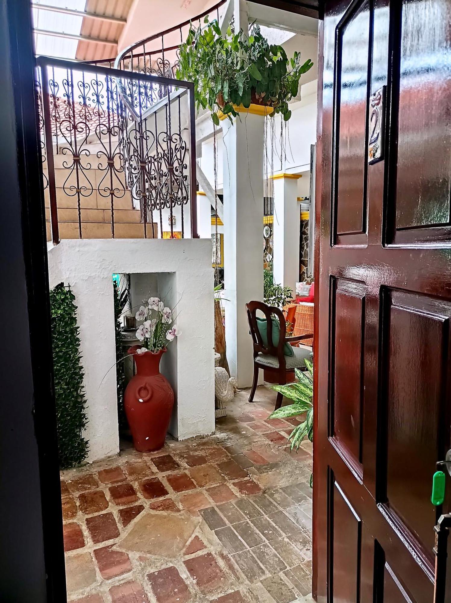Las Catalinas Anton Panama Room photo