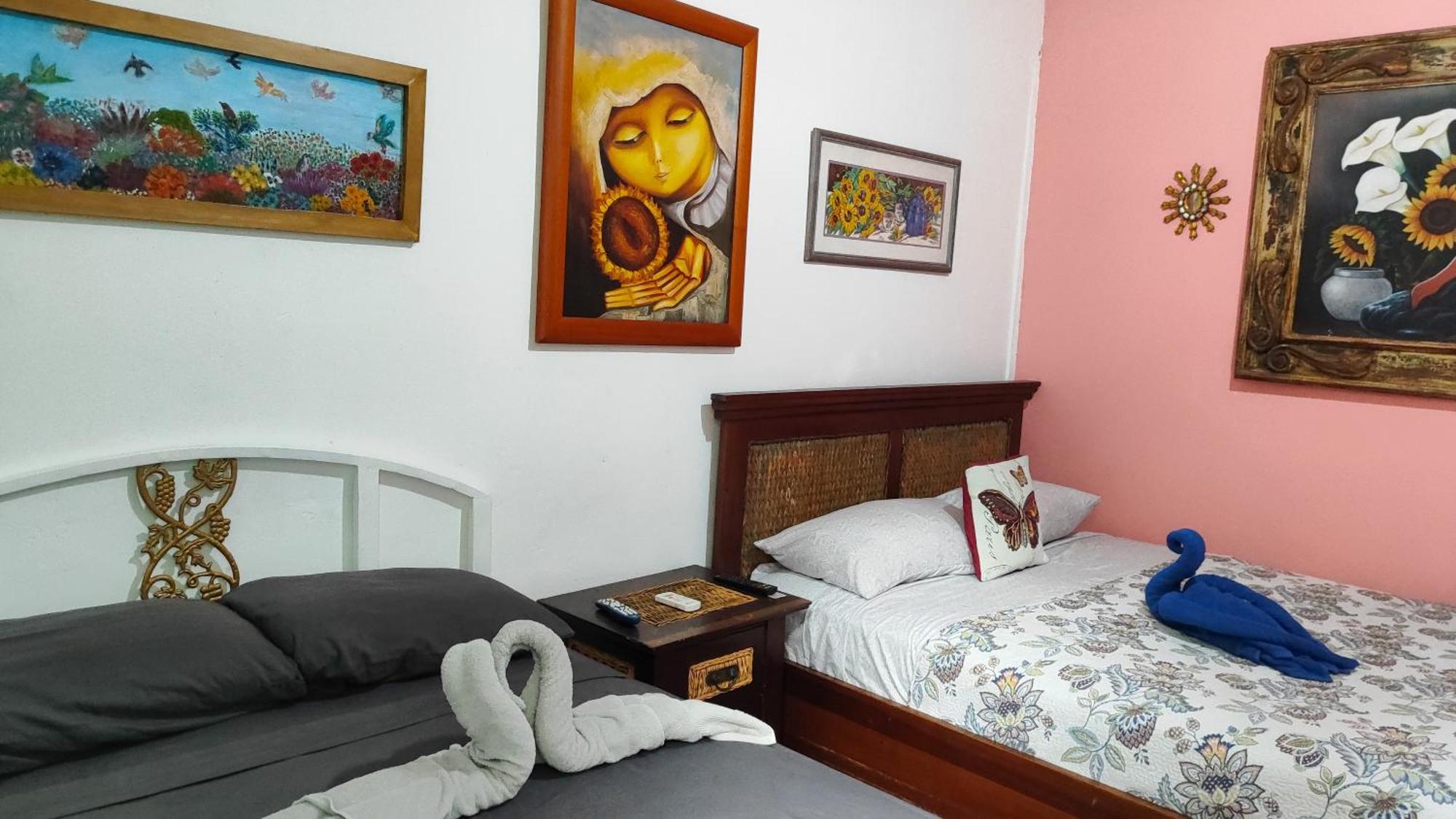 Las Catalinas Anton Panama Room photo